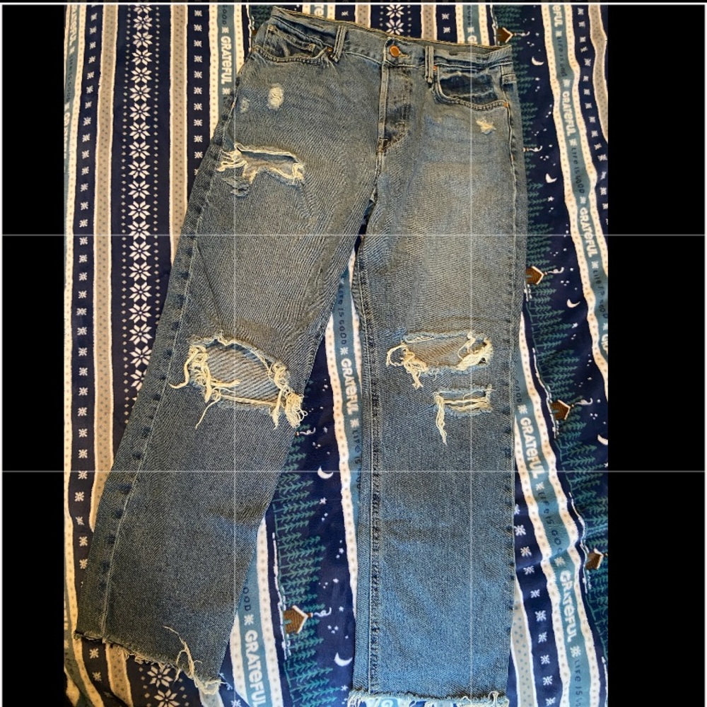 Ripped Boyfriend Jeans